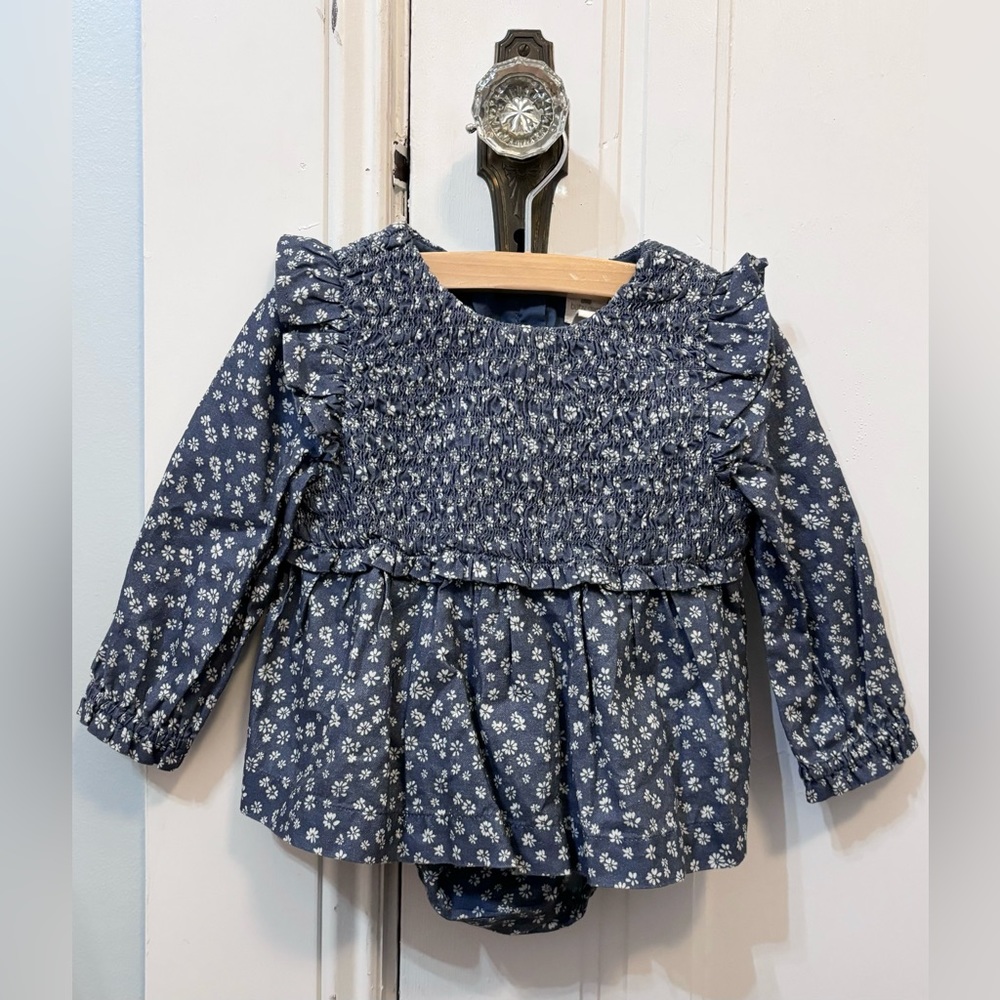 Baby Gap smocked bloomer set